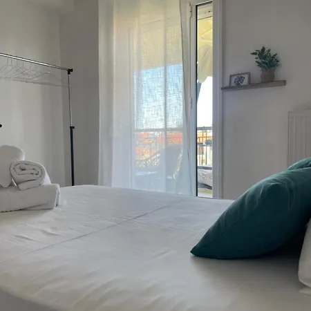 Serenity Nea Kallikrateia Apartment *